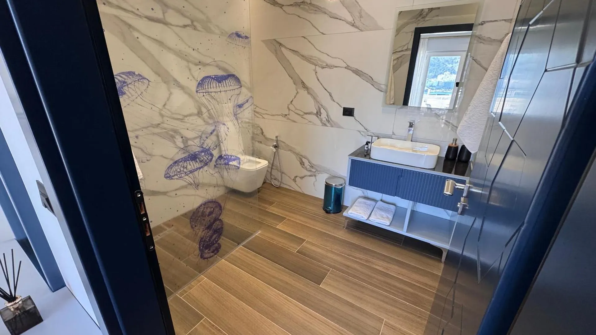 Airstay Seaview Saranda 0*, Sarandë